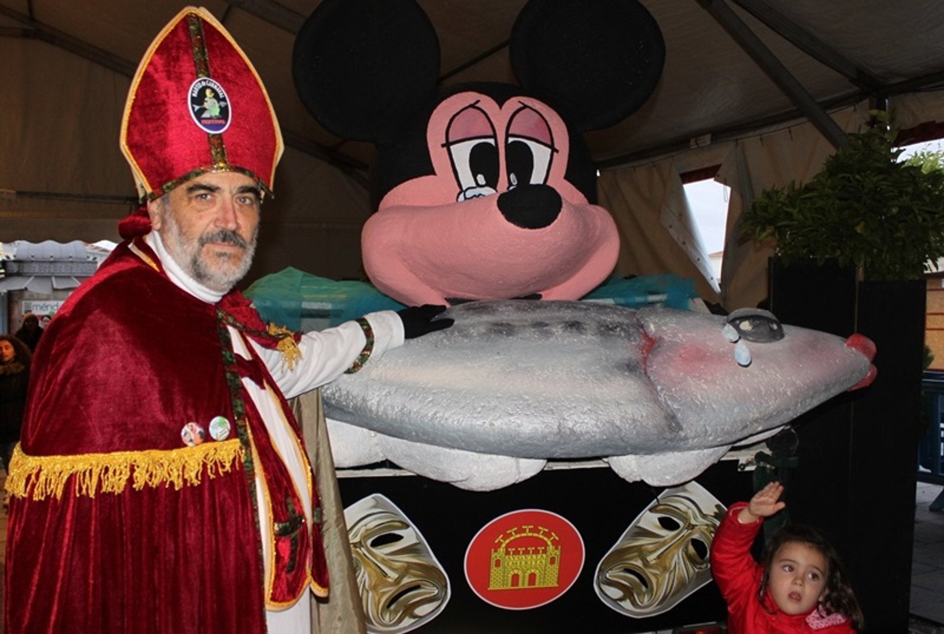 Andrés Madrigal y Francisco Prieto "Zapa" recibirán el Premio Sardinazo por su implicación en el Carnaval de Mérida Andrés Madrigal y Francisco Prieto "Zapa" recibirán el Premio Sardinazo por su implicación en el Carnaval de Mérida