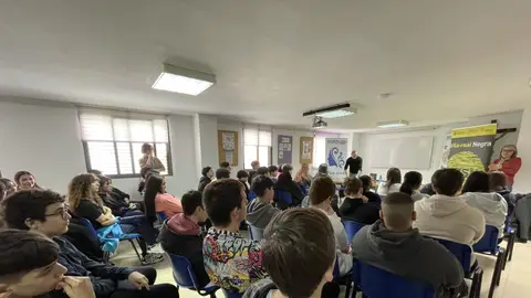 Vila-real Negra arranca en el colegio Bisbe Pont su novena edición. Vila-real Negra arranca en el colegio Bisbe Pont su novena edición.