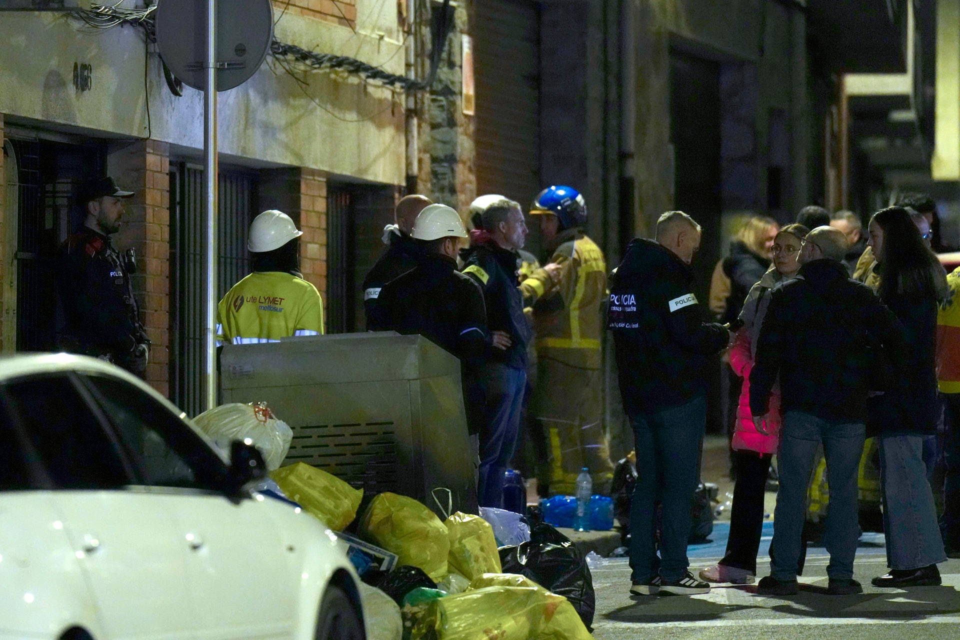 Un trastero que servía de lugar de reunión: la trampa mortal de los cinco jóvenes muertos en un incendio en Barcelona Un trastero que servía de lugar de reunión: la trampa mortal de los cinco jóvenes muertos en un incendio en Barcelona