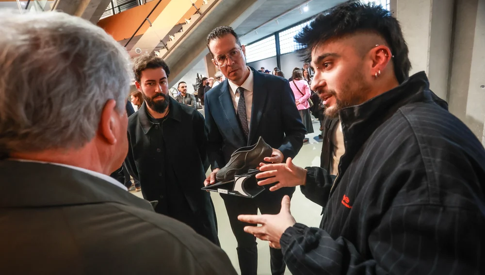 Presentación del calzado fabricado con impresora 3D de la empresa del Parque Científico de la UMH de Elche. Presentación del calzado fabricado con impresora 3D de la empresa del Parque Científico de la UMH de Elche.