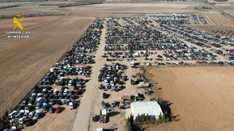 La Guardia Civil detecta un desguace con multitud de irregularidades graves en su gestión La Guardia Civil detecta un desguace con multitud de irregularidades graves en su gestión