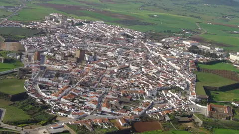 Fallece una mujer de 66 años en un incendio en una vivienda en la barriada de Los Naranjos de Olivenza Fallece una mujer de 66 años en un incendio en una vivienda en la barriada de Los Naranjos de Olivenza