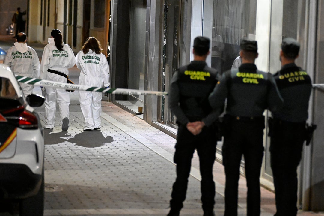 Detenido el marido de la mujer asesinada en Xilxes (Castellón) por quebrantar una orden de alejamiento Detenido el marido de la mujer asesinada en Xilxes (Castellón) por quebrantar una orden de alejamiento