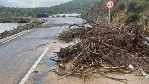 El 112 Extremadura gestiona 1.060 incidentes relacionadas con el paso de las sucesivas borrascas El 112 Extremadura gestiona 1.060 incidentes relacionadas con el paso de las sucesivas borrascas