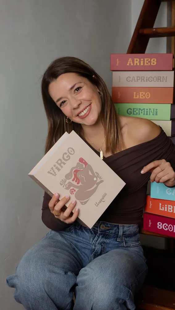 Lluch Sangil con su primera colección de puzzles Lluch Sangil con su primera colección de puzzles