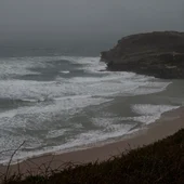 Vista del oleaje desde la localidad cántabra de Suances. Vista del oleaje desde la localidad cántabra de Suances.