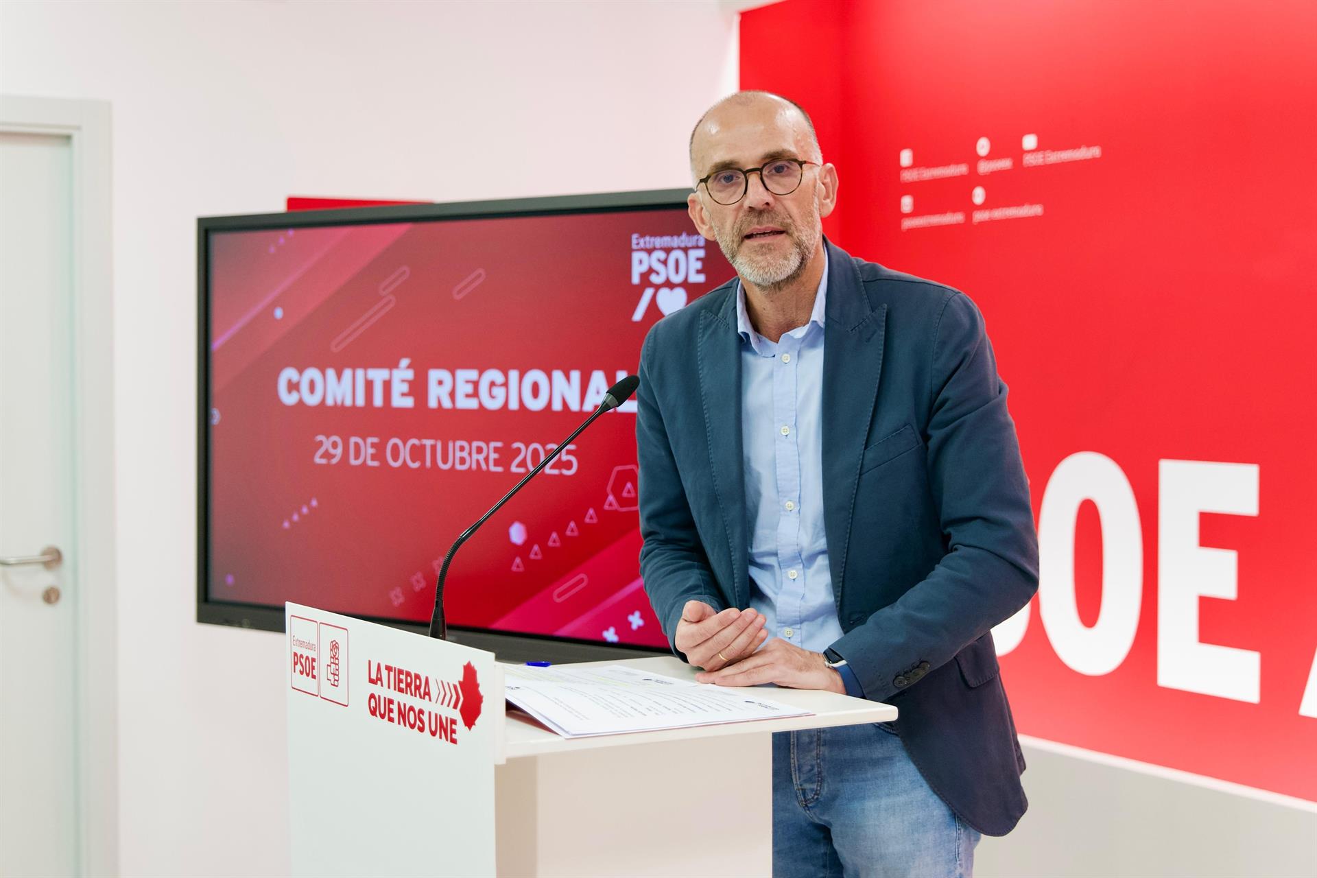 El PSOE exige a Guardiola que abandone la "parálisis" y active ayudas "urgentes" para el campo extremeño El PSOE exige a Guardiola que abandone la "parálisis" y active ayudas "urgentes" para el campo extremeño