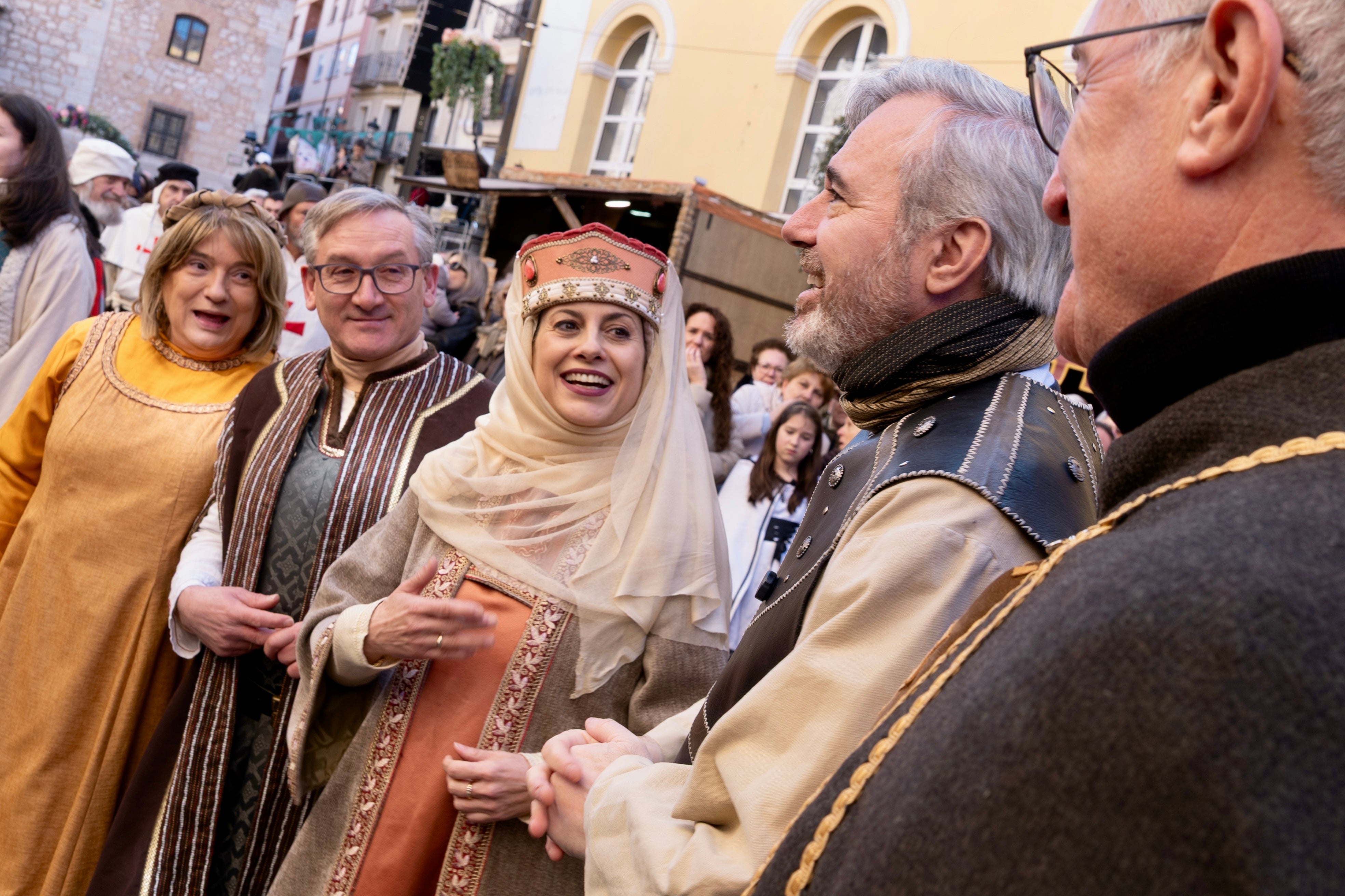 Los contactos entre PP y VOX serán "a fuego lento y sin ruido" Los contactos entre PP y VOX serán "a fuego lento y sin ruido"