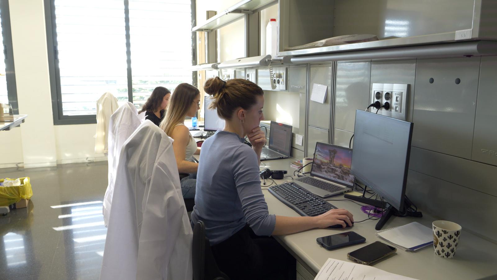 La Fundación Sindrome de Dravet abre un laboratorio en el Parque Científico de la UMH que incluye un biobanco La Fundación Sindrome de Dravet abre un laboratorio en el Parque Científico de la UMH que incluye un biobanco