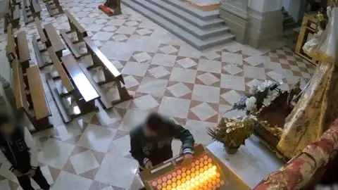 Detenidos dos hermanos por robar en una iglesia Detenidos dos hermanos por robar en una iglesia