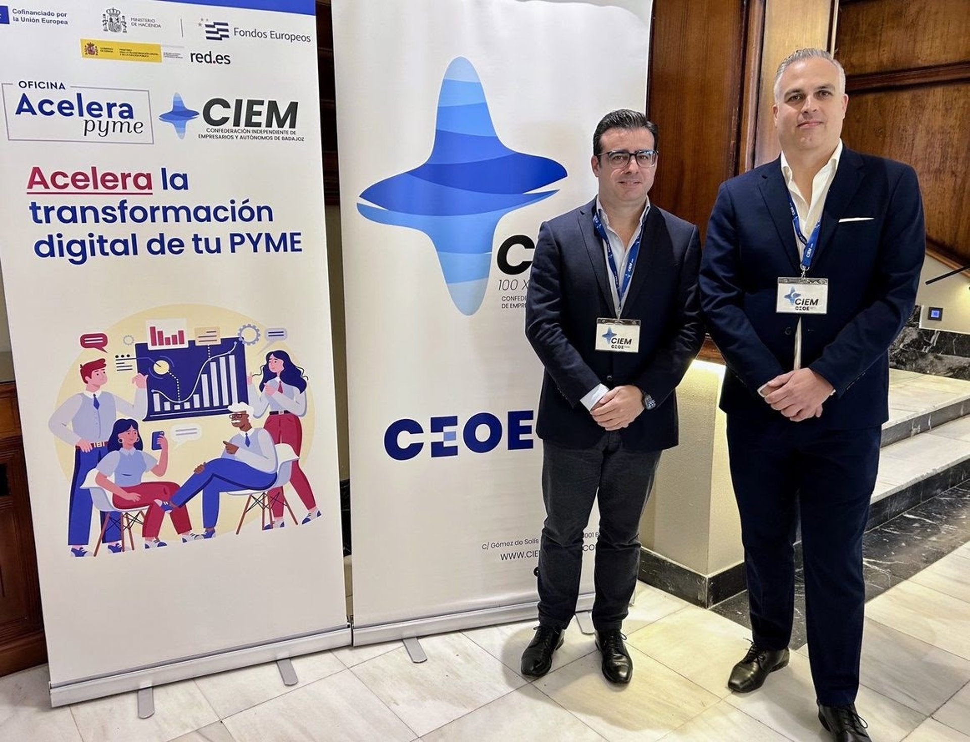 CIEM pone en marcha su Oficina Acelera Pyme para facilitar la digitalización de las empresas con ayuda de la IA CIEM pone en marcha su Oficina Acelera Pyme para facilitar la digitalización de las empresas con ayuda de la IA