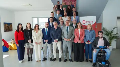 Reunión del Comité Ejecutivo de la Cámara de Comercio de Málaga con el alcalde de Nerja y empresarios de la comarca Axarquía - Costa del Sol Reunión del Comité Ejecutivo de la Cámara de Comercio de Málaga con el alcalde de Nerja y empresarios de la comarca Axarquía - Costa del Sol