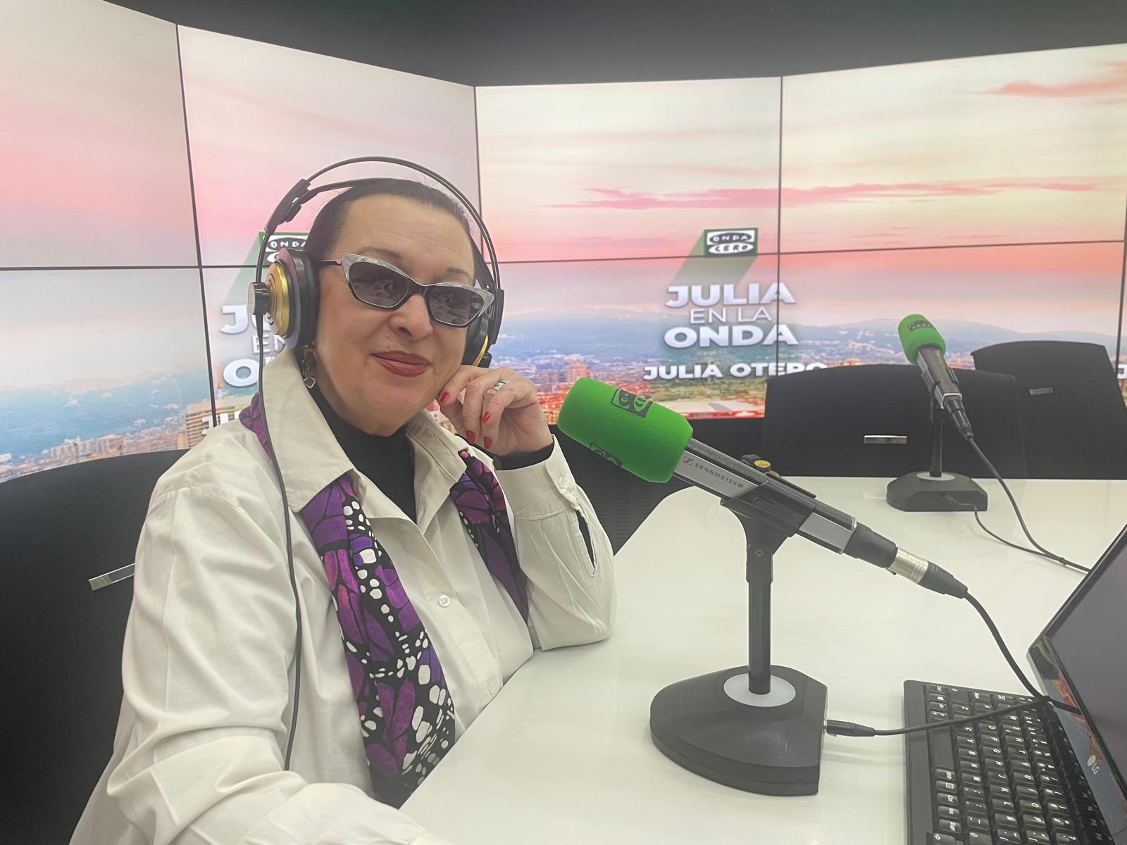 El escrito Máximo Huerta en el estudio de Onda Cero El escrito Máximo Huerta en el estudio de Onda Cero