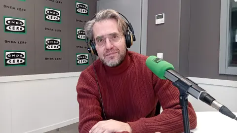 El escrito Máximo Huerta en el estudio de Onda Cero