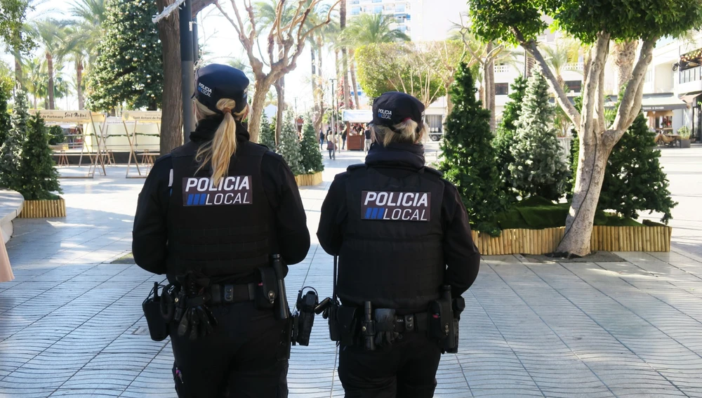 Imagen de policías locales de Sant Antoni Imagen de policías locales de Sant Antoni