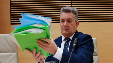 El vicepresidente tercero y conseller de Medio Ambiente, Infraestructuras, Territorio y de la Recuperación, Vicente Martínez Mus, comparece en la Comisión del Congreso de los Diputados sobre la dana de octubre de 2024, este lunes. El vicepresidente tercero y conseller de Medio Ambiente, Infraestructuras, Territorio y de la Recuperación, Vicente Martínez Mus, comparece en la Comisión del Congreso de los Diputados sobre la dana de octubre de 2024, este lunes.