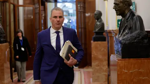 El diputado de Vox Javier Ortega Smith en una imagen de archivo. Ortega se reafirma "como portavoz" de Vox y asegura que ni hay mayoría para relevarle ni tampoco división interna