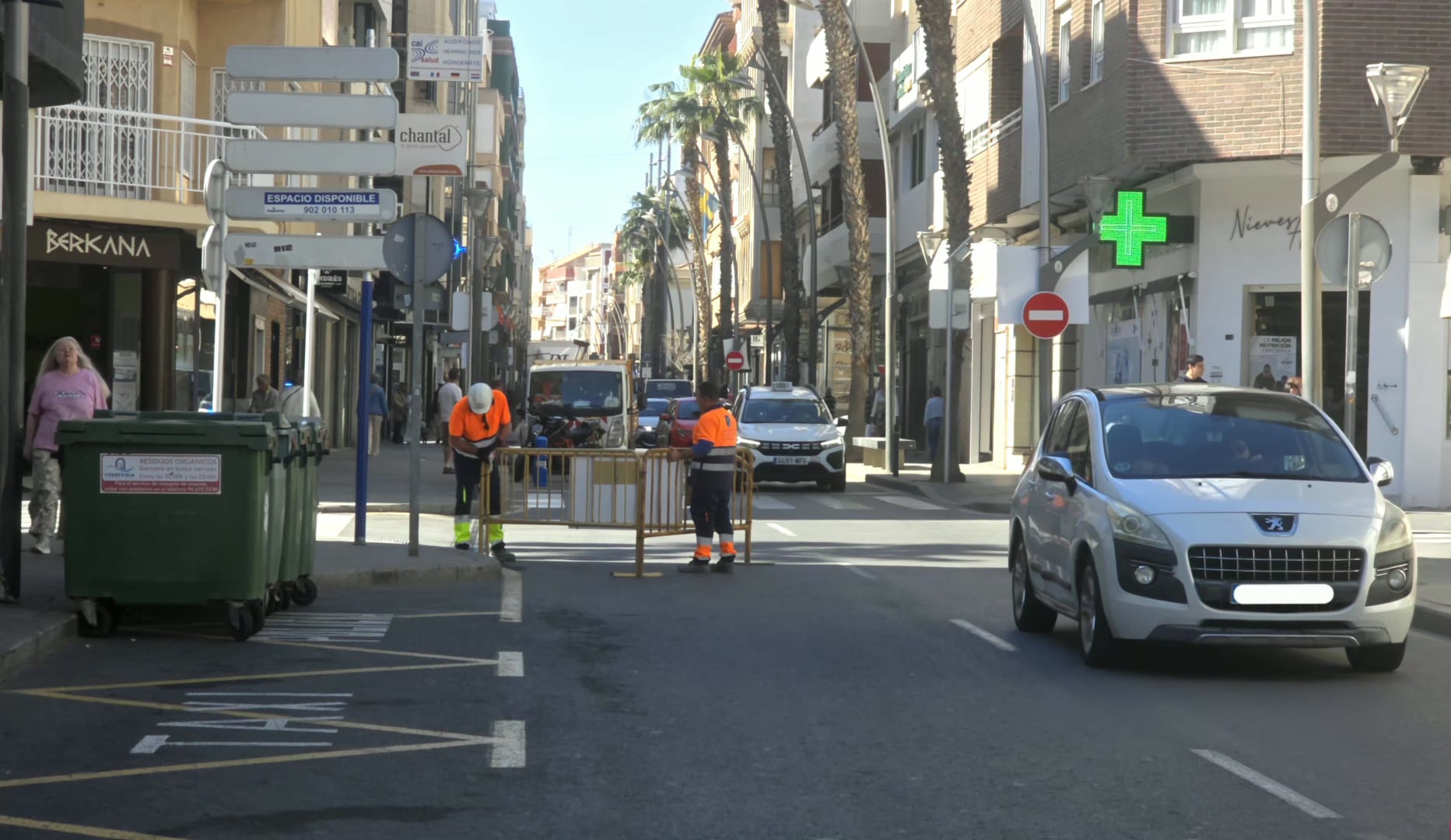 El corte de un tramo de la calle Ramón Gallud por obras de pluviales en Torrevieja se extenderá hasta Semana Santa El corte de un tramo de la calle Ramón Gallud por obras de pluviales en Torrevieja se extenderá hasta Semana Santa