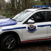 Imagen de archivo de un coche de la Ertzaintza. Imagen de archivo de un coche de la Ertzaintza.