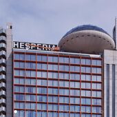 Un menor ferit crític en un accident en un hotel de l’Hospitalet