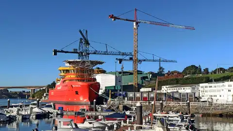 Fallece un operario de 59 años en Astilleros Gondán Fallece un operario de 59 años en Astilleros Gondán