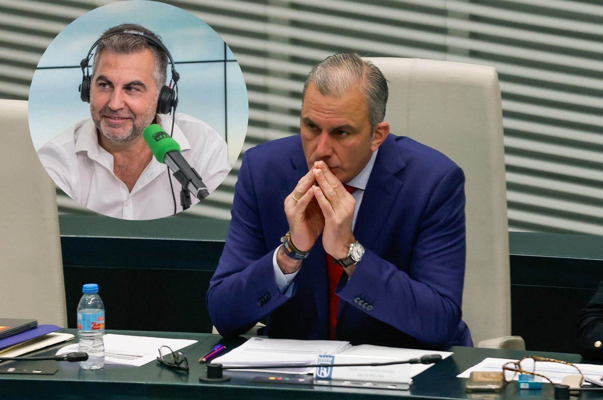 Alsina lanza un mensaje a Ortega Smith después de su expulsión de Vox: "Al menos ahora sabe cómo se siente un sin papeles" Alsina lanza un mensaje a Ortega Smith después de su expulsión de Vox: "Al menos ahora sabe cómo se siente un sin papeles"