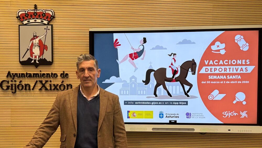 Jorge Pañeda en la presentación de la "Vacaciones Deportivas de Semana Santa 2026"
