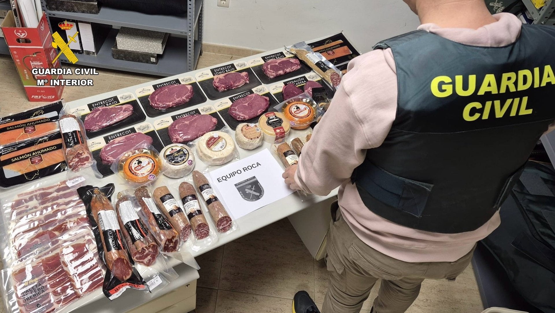 Detenidas tres personas por robos y hurtos en establecimientos comerciales de Jarandilla de la Vera Detenidas tres personas por robos y hurtos en establecimientos comerciales de Jarandilla de la Vera