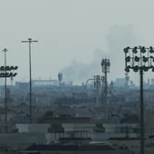 Columnas de humo en Qatar tras los ataques de Irán Columnas de humo en Qatar tras los ataques de Irán