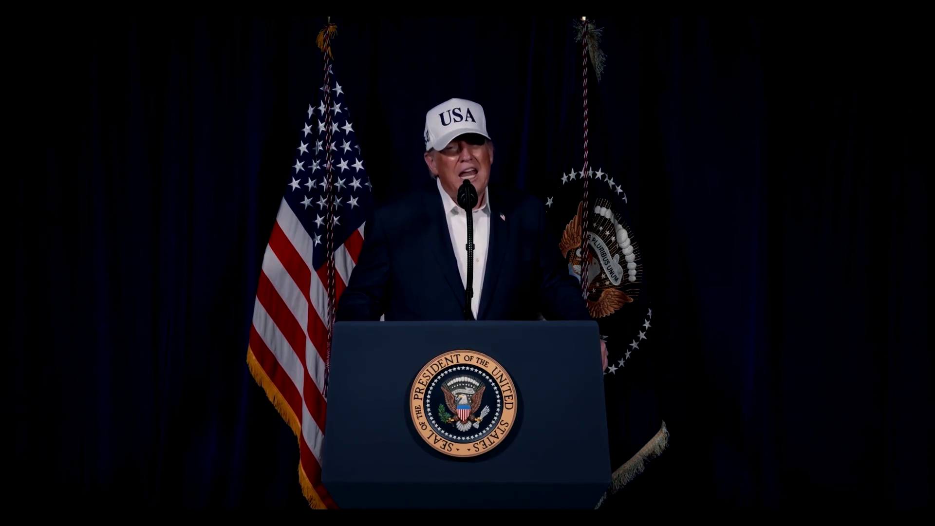 Trump llama al pueblo iraní a tomar el control del país y advierte: "Irán nunca tendrá un arma nuclear" Trump llama al pueblo iraní a tomar el control del país y advierte: "Irán nunca tendrá un arma nuclear"