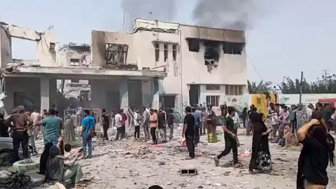 Captura del video de los momentos posteriores al bombardeo en la ciudad de Minab (Irán). Captura del video de los momentos posteriores al bombardeo en la ciudad de Minab (Irán).