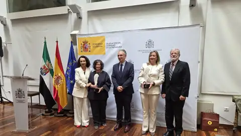 La Delegación del Gobierno reconoce el compromiso por la igualdad de Blanca Martín y de Magdalena Moriche La Delegación del Gobierno reconoce el compromiso por la igualdad de Blanca Martín y de Magdalena Moriche