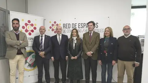 La Cámara de Comercio de Badajoz inaugura el Coworking Digital de Villanueva de la Serena La Cámara de Comercio de Badajoz inaugura el Coworking Digital de Villanueva de la Serena
