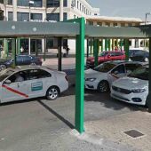 Parada de taxis frente a la estación del AVE de Ciudad Real