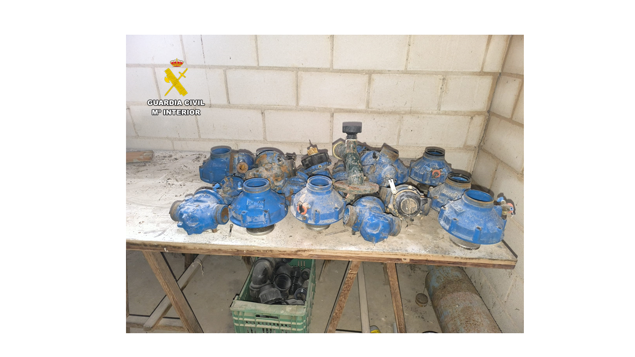 Detienen al trabajador de una empresa por delitos de hurto continuado en la comarca de La Mancha Detienen al trabajador de una empresa por delitos de hurto continuado en la comarca de La Mancha