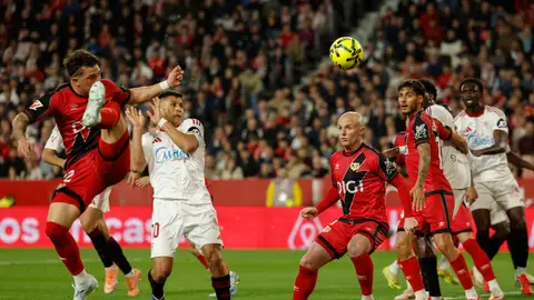 Sevilla y Rayo se reparten los puntos en el Pizjuán Sevilla y Rayo se reparten los puntos en el Pizjuán
