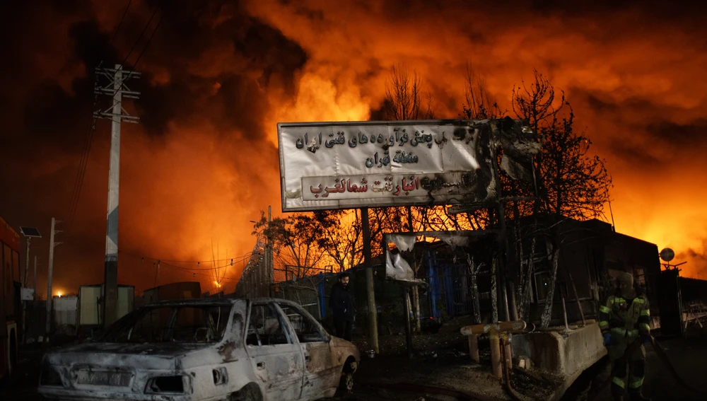 Fotografía de uno de los ataques de Israel a varias infraestructuras petrolíferas iraníes. Fotografía de uno de los ataques de Israel a varias infraestructuras petrolíferas iraníes.