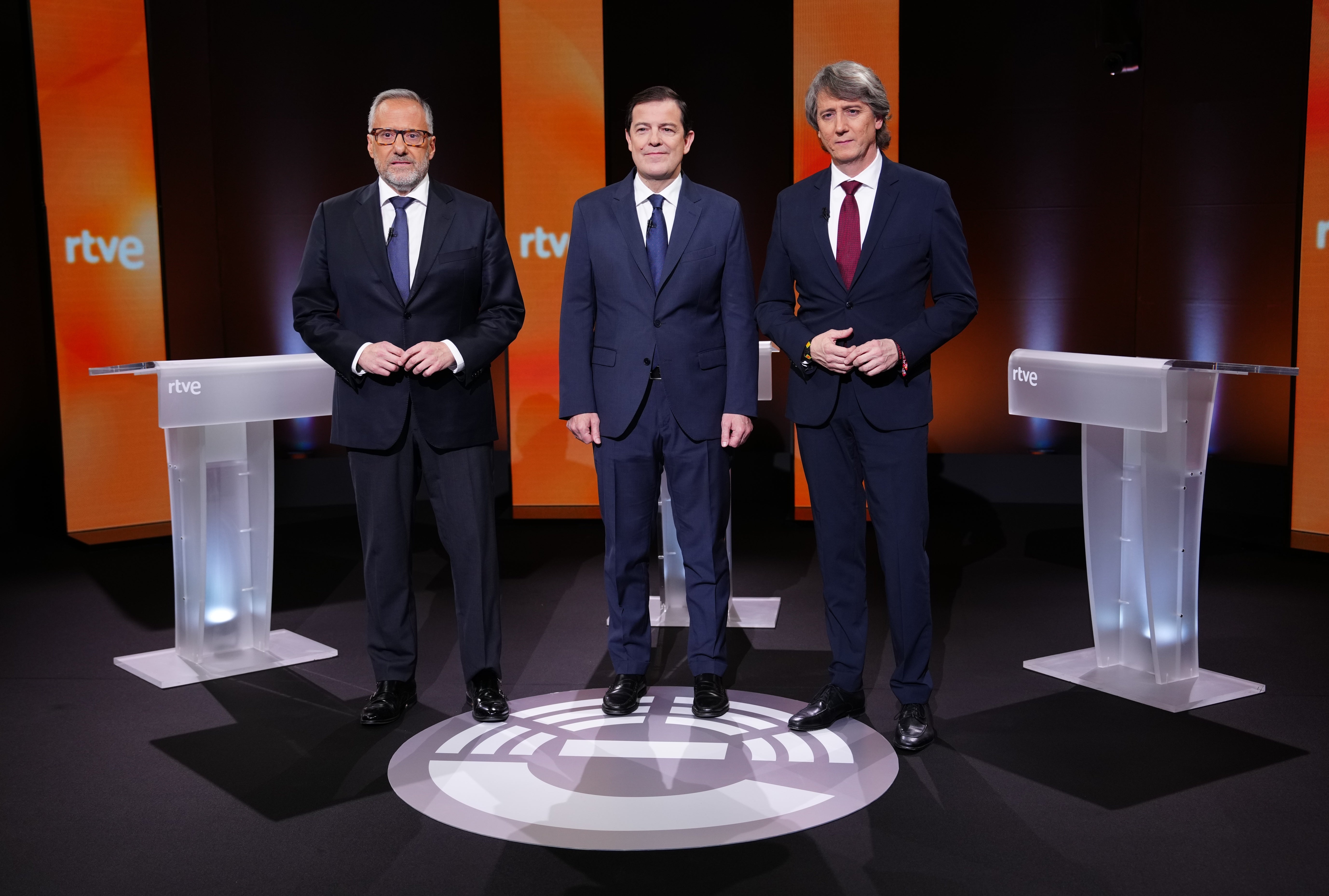El candidato de Vox a la Presidencia de la Junta de Castilla y León, Carlos Pollán; El candidato del PP, Alfonso Fernández Mañueco y el candidato del PSOE, Carlos Martínez. El candidato de Vox a la Presidencia de la Junta de Castilla y León, Carlos Pollán; El candidato del PP, Alfonso Fernández Mañueco y el candidato del PSOE, Carlos Martínez.
