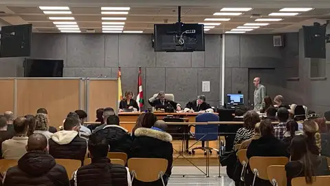 Juicio en Bilbao por agresión homófoba Juicio en Bilbao por agresión homófoba