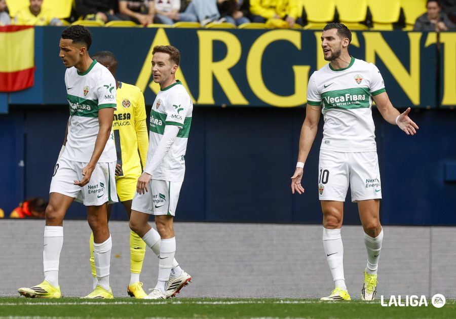 Elche, Alavés y Mallorca se estancan: los rivales directos abren brecha Elche, Alavés y Mallorca se estancan: los rivales directos abren brecha
