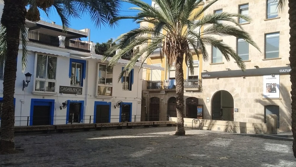 La plaza de Quijano en el casco antiguo La plaza de Quijano en el casco antiguo