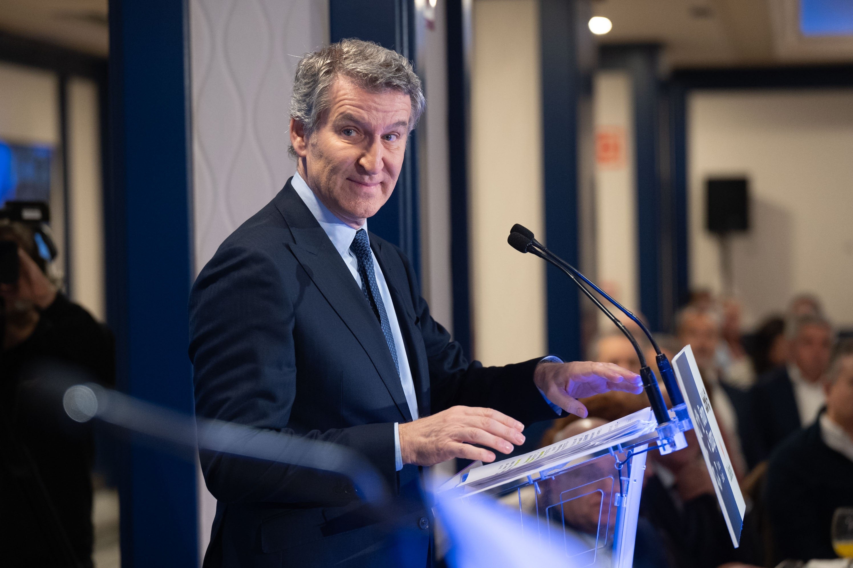 Doblar la deducción por hijo en el IRPF y bajar al 10% el IVA de la energía: las propuestas del PP para frenar el impacto de los precios Doblar la deducción por hijo en el IRPF y bajar al 10% el IVA de la energía: las propuestas del PP para frenar el impacto de los precios