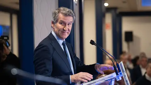 Doblar la deducción por hijo en el IRPF y bajar al 10% el IVA de la energía: las propuestas del PP para frenar el impacto de los precios Doblar la deducción por hijo en el IRPF y bajar al 10% el IVA de la energía: las propuestas del PP para frenar el impacto de los precios