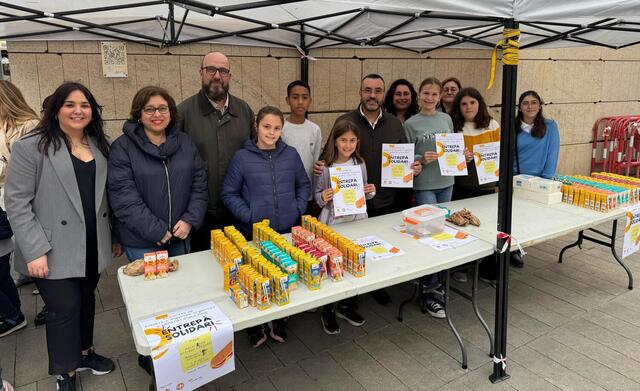 La plaza Mayor de Vila-real acoge el tercer entrepà solidari impulsado por el Consell de Xiquets i Xiquetes La plaza Mayor de Vila-real acoge el tercer entrepà solidari impulsado por el Consell de Xiquets i Xiquetes