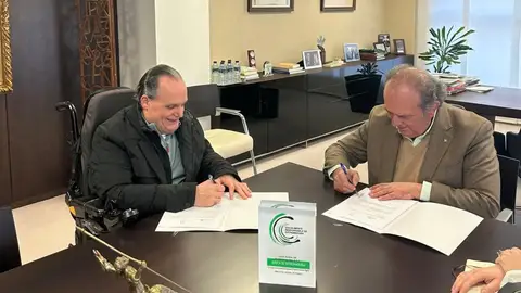 Un convenio entre Caja Rural de Extremadura y Fundación Primera Fila promoverá el empleo en personas con discapacidad Un convenio entre Caja Rural de Extremadura y Fundación Primera Fila promoverá el empleo en personas con discapacidad