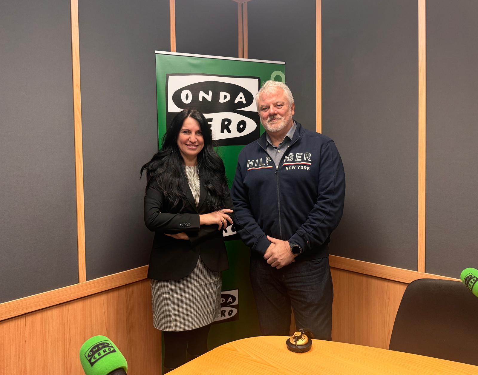 Pepe Pétalo convierte sus garabatos de juventud en una exposición llena de humor y memoria en Alicante Pepe Pétalo convierte sus garabatos de juventud en una exposición llena de humor y memoria en Alicante