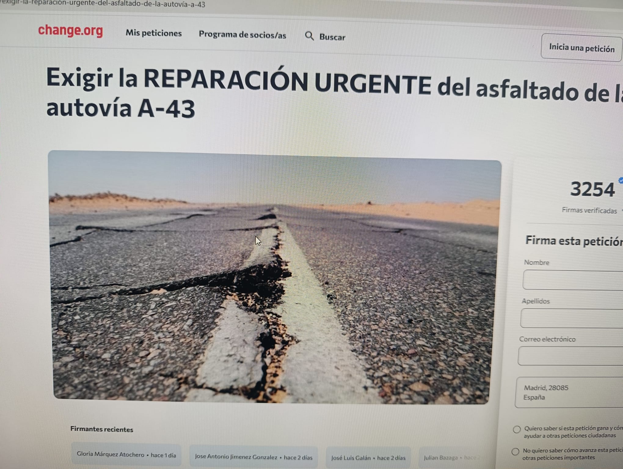 Un Vecino de Daimiel recoge firmas para exigir la reparación urgente del tramo deteriorado de la A‑43 Un Vecino de Daimiel recoge firmas para exigir la reparación urgente del tramo deteriorado de la A‑43