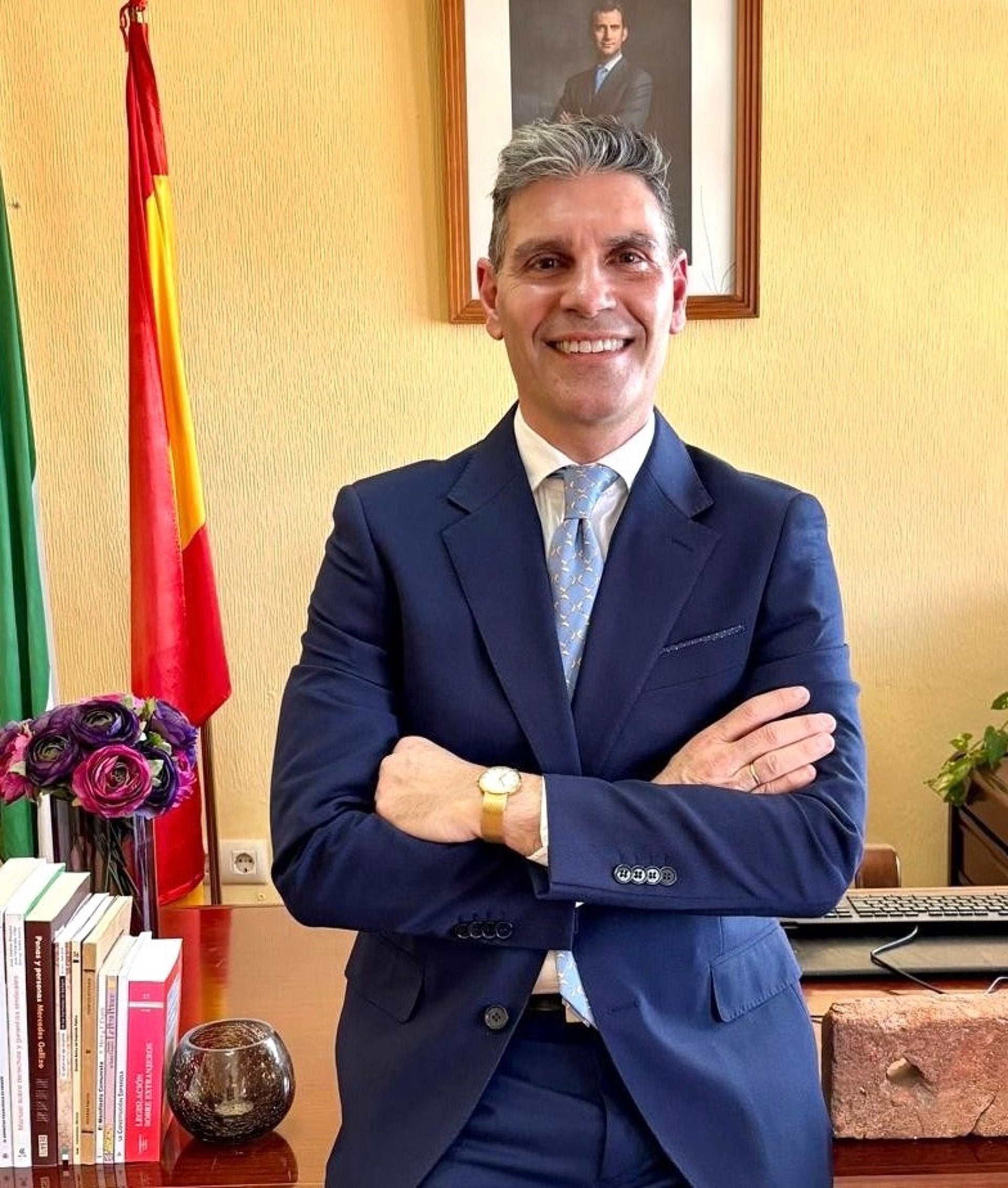 Raúl Gil será el nuevo director del Centro Penitenciario de Badajoz tras la jubilación de José Manuel Guerrero Raúl Gil será el nuevo director del Centro Penitenciario de Badajoz tras la jubilación de José Manuel Guerrero