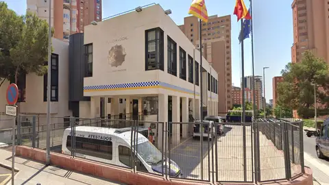 Las policías locales de la comarca comenzarán a adaptarse al nuevo modelo de acreditación profesional impulsado por la Generalitat Valenciana Las policías locales de la comarca comenzarán a adaptarse al nuevo modelo de acreditación profesional impulsado por la Generalitat Valenciana