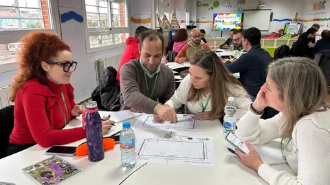 Tres docentes extremeños reciben el sello 'Buena práctica en competencia digital de Extremadura' Tres docentes extremeños reciben el sello 'Buena práctica en competencia digital de Extremadura'